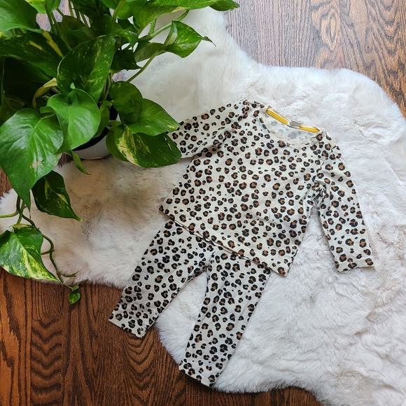 H&M Other - H&M Leopard Print Pajama Set Size 6M